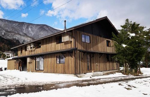 Hakuba House | 白馬の黒馬 DarkHorse @Hakuba