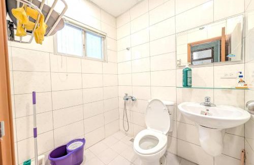 Tainan City Centre House | 萬昌公寓ㄧ雙人,四人套房