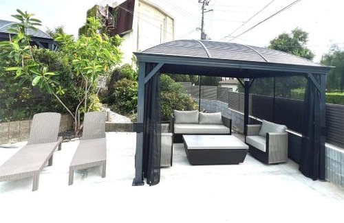 Tsubaki Onsen Villa | 雨でも炭火BBQ可!プール付き!Max12名!駐車場2台!千畳敷三段壁近く