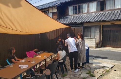 Kyotango House | 鷹とあそべる海辺のカフェ&ゲストハウスことひ