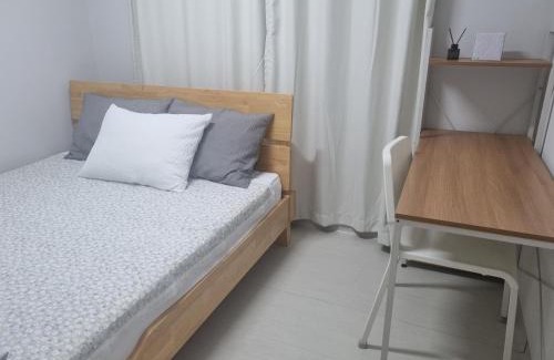Seongnae-dong Villa | 강동성내2rooms#K-pop 공연 #5' minutes to Dunchon-dong Station #Dunchon Station Traditional Market #Olympic Park #Central Veterans Hospital