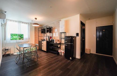 Suyeong-Gu Apartment | 광안해변家 #Gwangan Beach House