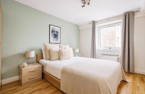 Canonbury Apartment | 1 Bed Flat by St Katharine Docks