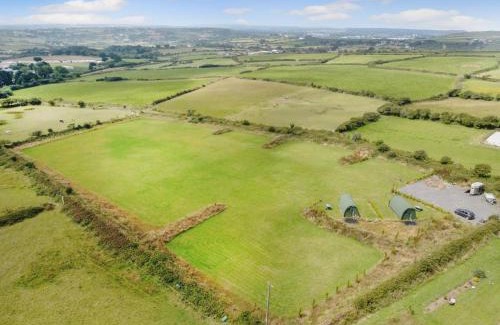 Carnbrea Cabin | 1 Bed in Four Lanes oc-b32769