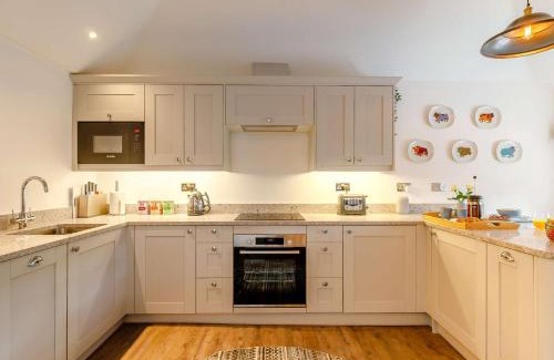 Hope Valley House | 1 Bed in Hope 89720