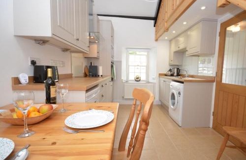 Porthgain House | 1 Bed in Porthgain 61170