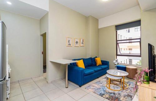 Greater Johannesburg Metropolitan Area Apartment | 1 Bed Serene at The Bolton, Rosebank, Johannesburg