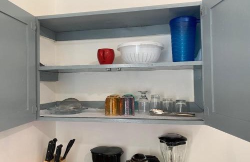 Orange Hill Apartment | 1 Bed Studio Apt - Parking Wifi Mountain Views