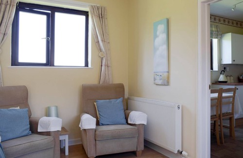 Weston-super-Mare Cottage | 1 bedroom accommodation in Lympsham, near Weston-super-Mare