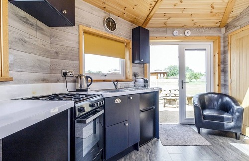 Fitling Ski Chalet | 1 bedroom accommodation in Fitling, Nr Hornsea