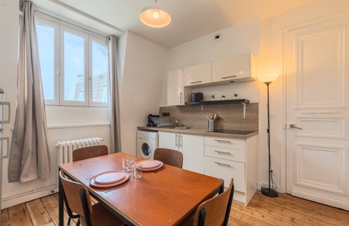 Tourcoing Apartment | 1 bedroom apartment near shops & metro