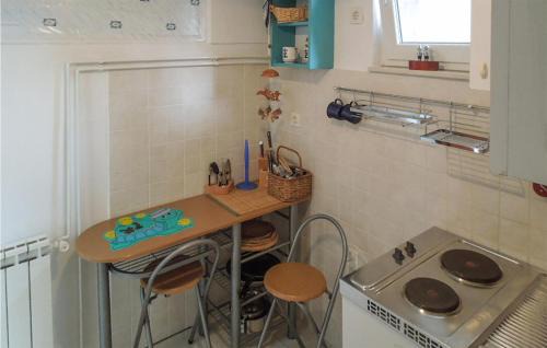 Martinscica Apartment | 1 Bedroom Beautiful Apartment In Martinscica