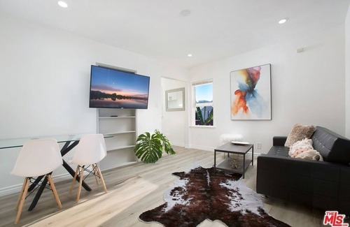 South Pasadena Condo | 1 Bedroom Condo L-454902 by Houzlet