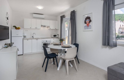 Selce Apartment | 1 bedroom nice apartment in Selce