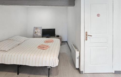 Thenay House | 1 Bedroom Nice Home In Thenay