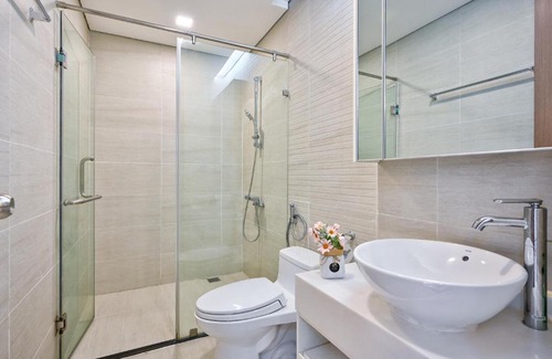 Hang Xanh Apartment | 1 Bedroom - Park 7 Vinhomes Central Park Allen Apartment