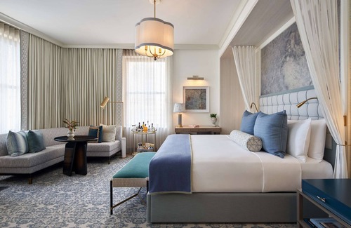 Financial District Hotel | 1-Bedroom Suite + Connecting Room at a 5⭐️ Hotel