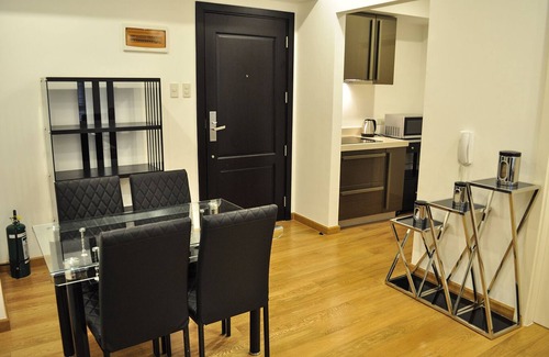 Downtown Apartment | 1-BR Deluxe @ Milano 2103