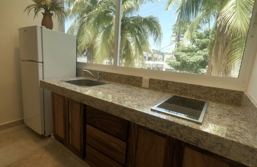 R Apartment | 1 BR equipped kitchen - pool and 5 min walk to sea!