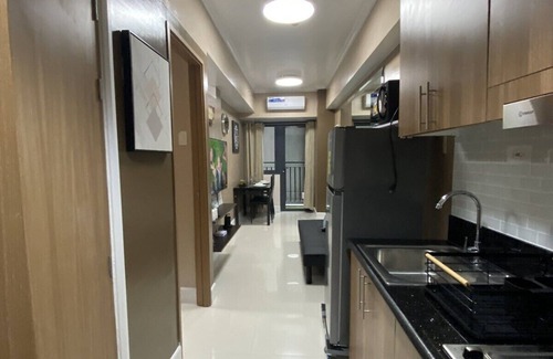 Barangay 76 Condo | 1 BR Fully Furnished Condo across MOA with Pool and Parking - Shore3 Unit 1144