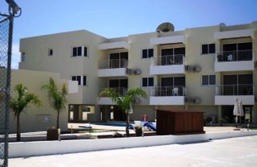 Oroklini Apartment | 1 Double bedroom apartment in a modern development near Larnaca