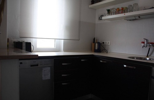 Seget Donji House | 1. Floor apartment with approx. 40m ² air conditioning, balcony, sea view