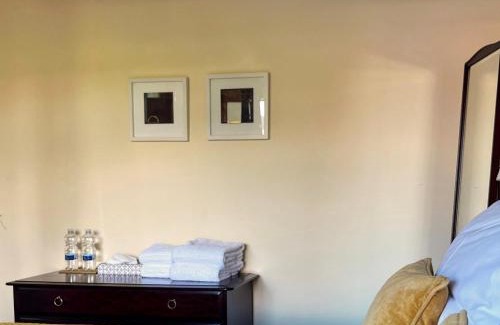 Slyne House | 1 Lathom Ave - Parking, 2 Bathrooms, Comfortable, Welcoming, Nice Area