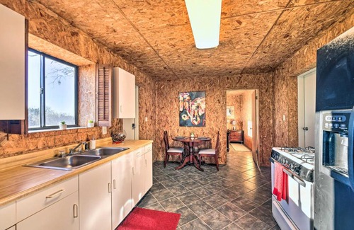 Temple House | 1 Mi to Belton Lake Peaceful Temple Escape!