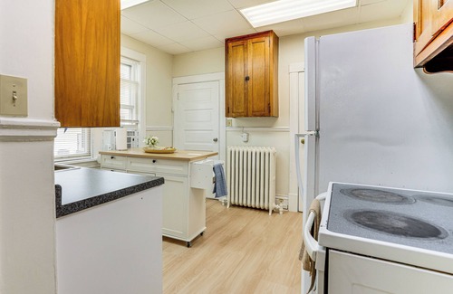 Minneapolis House | 1 Mi to University: Spacious Home in Minneapolis!