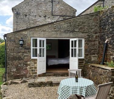 Fremington House | 1 Swollowholm Cottage