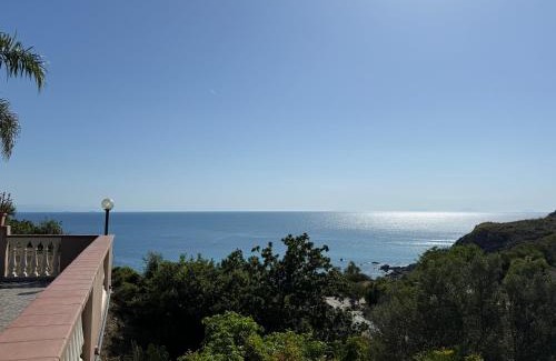 Ricadi Apartment | 10 min Walk from the Sea with Spectacular Views