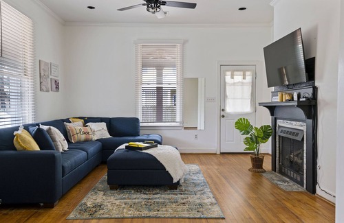Montgomery House | 10 mins to Maxwell Airforce Base - Sleeps 9