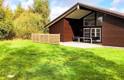 Kramnitse House | 10 person holiday home in Rødby-By Traum