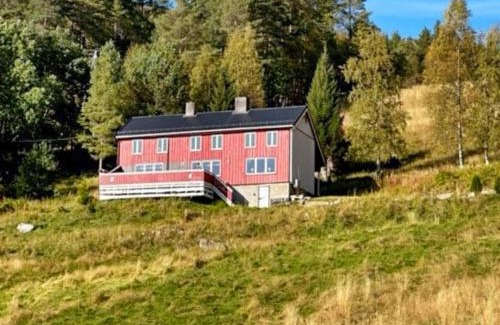 Snillfjord House | 10 person holiday home in Snillfjord-By Traum