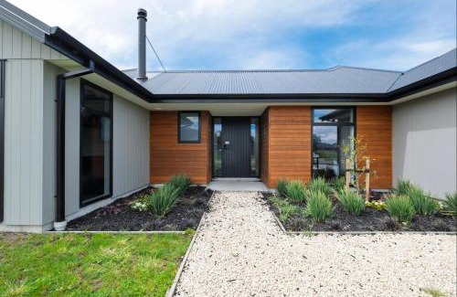 Hanmer Springs House | 10 William Jones Place