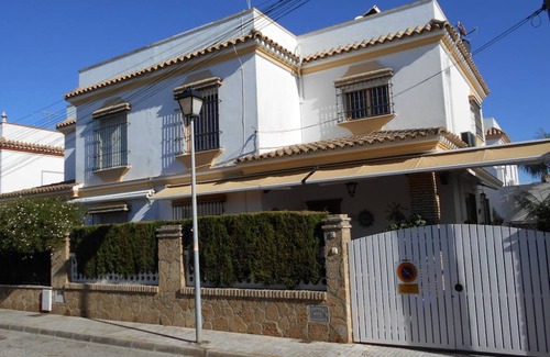 Chipiona Apartment | 100 m² Apartment ∙ 2 bedrooms ∙ 4 guests