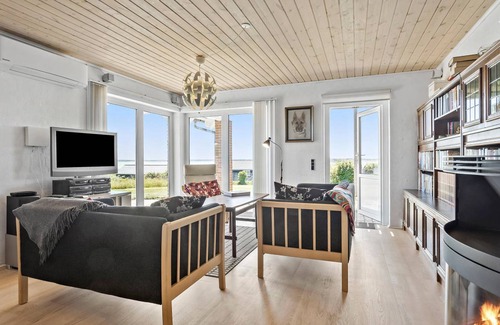 Ronbjerg House | 100 m² House ∙ 3 bedrooms ∙ 6 guests