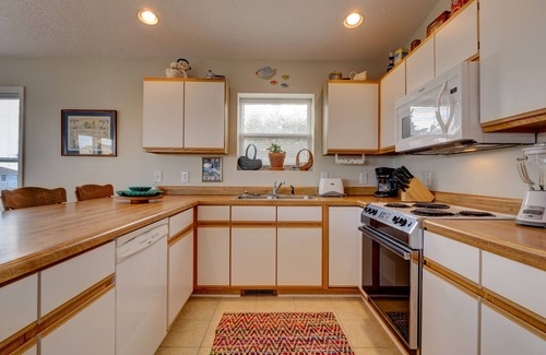 Surf City House | 100 Steps to the Beach.Pet Friendly