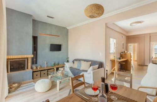 Metaxourgio Apartment | 100m2 Luxury Apartment in the Heart of Athens - Living Stone Emerald