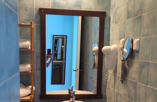 Kamena Vourla House | 101 | Okeania Double Room Ground Floor