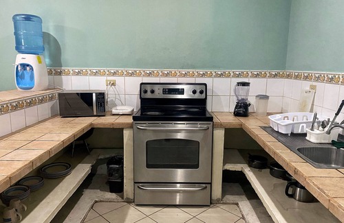 San Pedro Sula Apartment | 102- Apto 2 Hab, 2 Baños Privado, Estacionamiento, Ubicación Céntrica y Segura