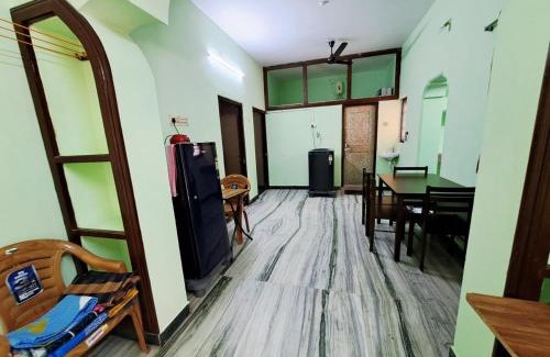 Velachery House | 10min Apollo Proton IITM DLF AirportF Entire house