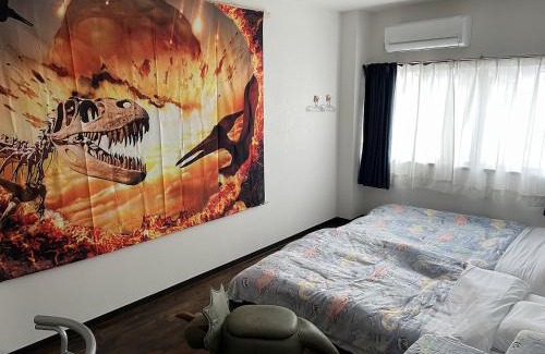 Katsuyama House | 11月フルリフォーム 12月オープン恐竜一色ゲストハウスDinosaur Guesthouse