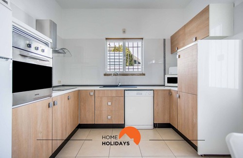 Santa Eulalia House | #116 Telhas Verdes by Home Holidays