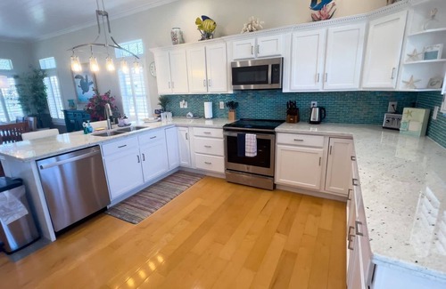 South Padre Island House | 121 Snapper By The Sea 4 Bedroom Home