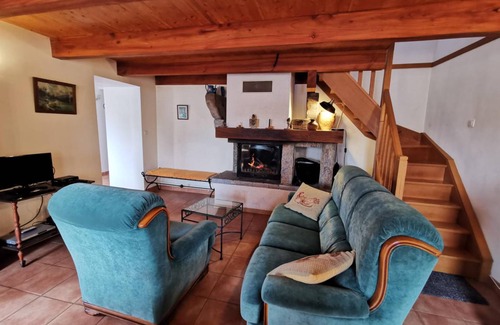 La Salvetat-sur-Agout House | 124 m² Gîte ∙ 2 bedrooms ∙ 4 guests