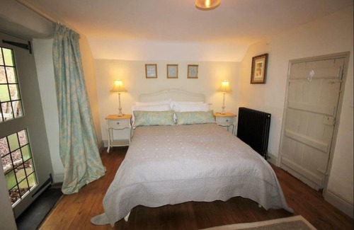 Longhope Cottage | 125 m² Cottage ∙ 3 bedrooms ∙ 6 guests