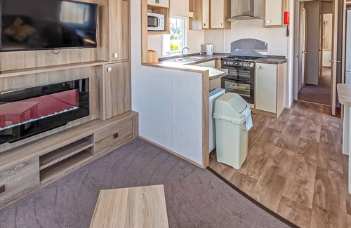 Wigton House | 12ft-wide caravan with one double and one twin.