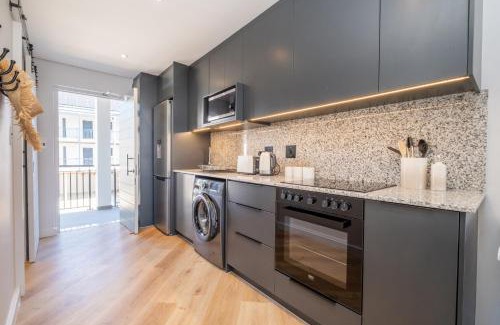 Paarl Apartment | 136 Paarl Studio With Onsite Parking Comforts
