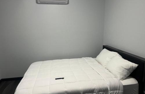 Newtonville Apartment | 1368 Central Ave APT#1